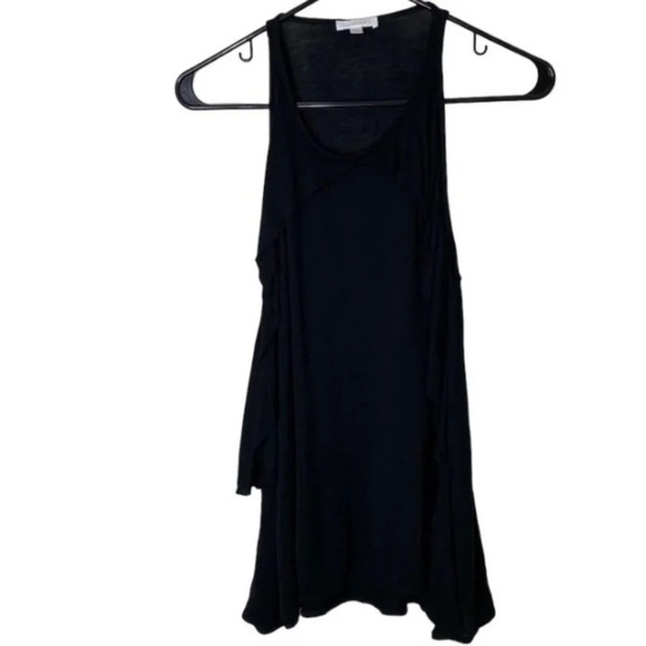 Aritzia Wilfred Tank Top Tiered Ruffle detail Sleeveless Rayon Black Size XS - Picture 3 of 15